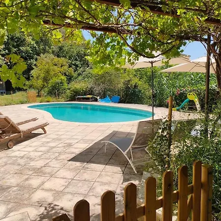 Holiday home Un Brin De Paille