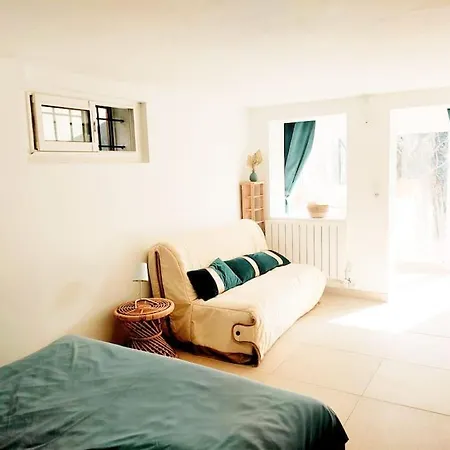 Holiday home Un Brin De Paille