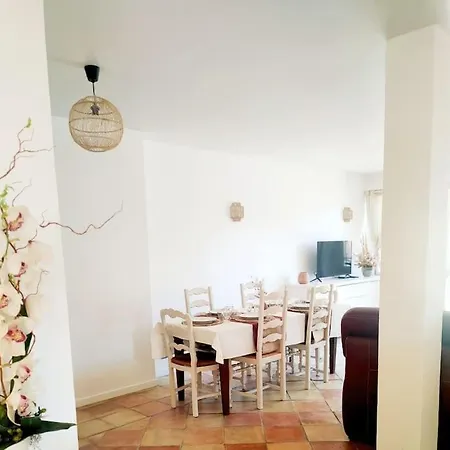Un Brin De Paille * Cagnes-sur-Mer